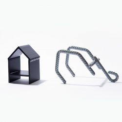 Ramón Jiménez Cárdenas-Mending Wall